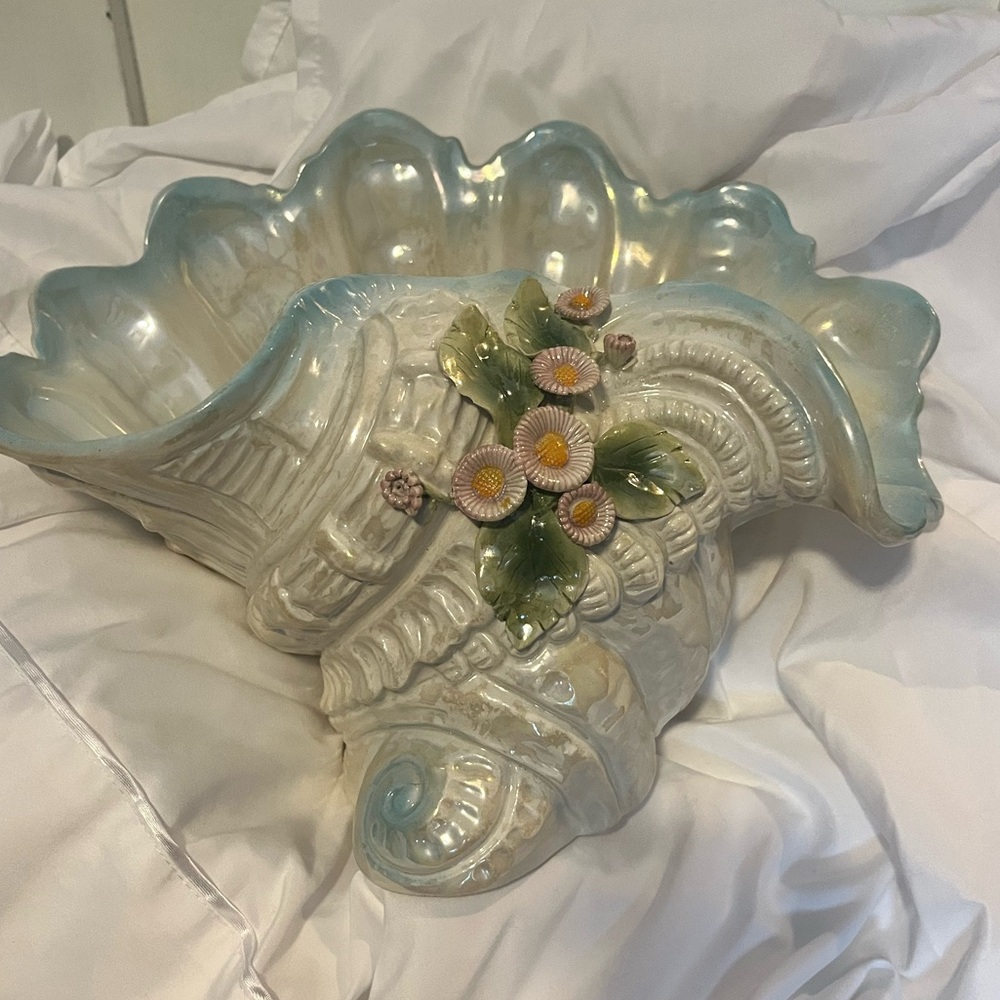 Capodimonte hand painted ceramic presentation bowl